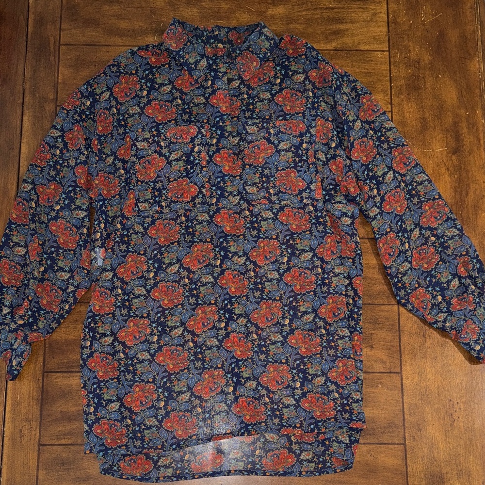 LizSport Floral Long Sleeve Blouse